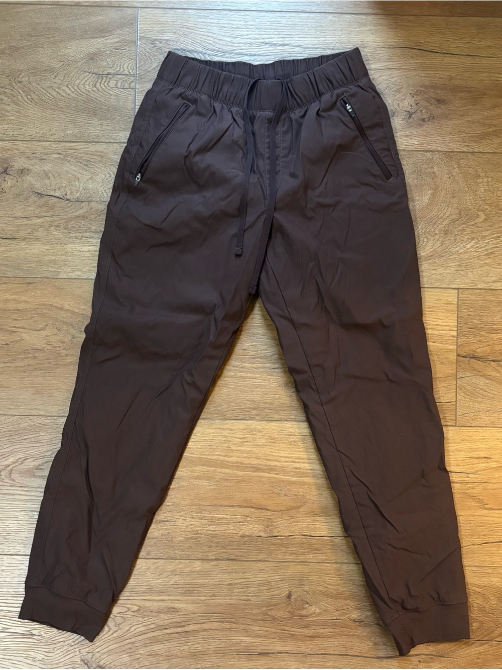 Eddie Bauer Women’s Brown Fleece-Lined Joggers with Drawstring